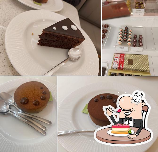 Order one of the desserts