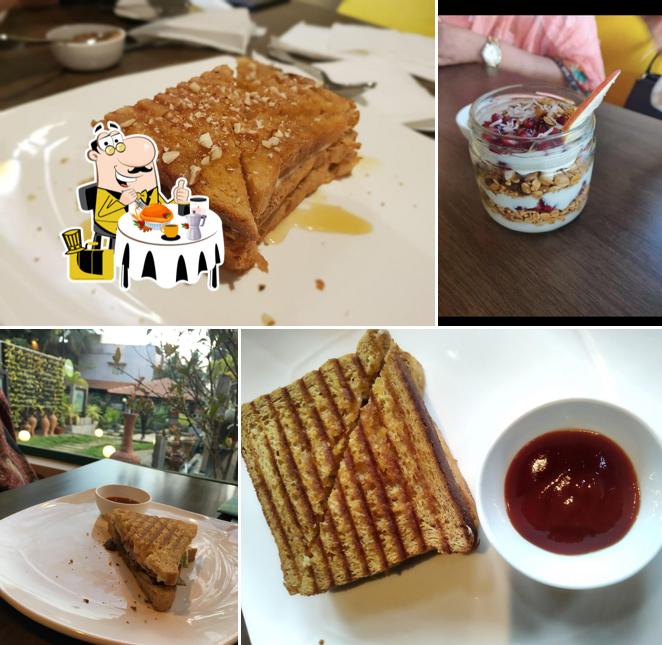 Food at Healthy Fuel Cafe