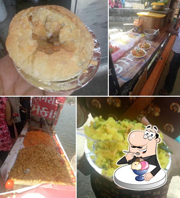 Gopala Restaurant offers a number of desserts