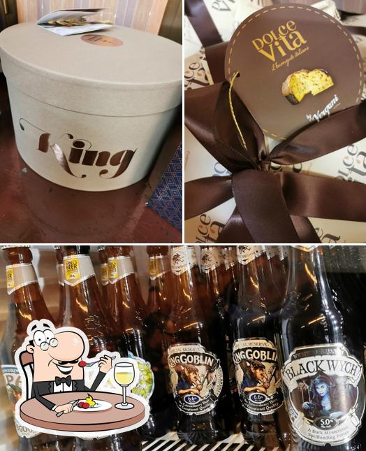 Guarda la immagine che presenta la cibo e alcol di Stella Bar 4.0