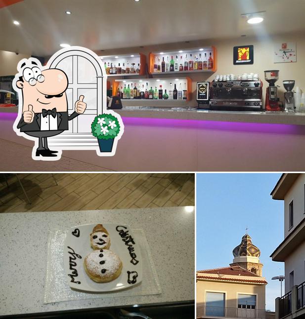 Tra le diverse cose da BAR SOLE LUNA si possono trovare la esterno e torta