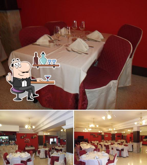 Siediti a un tavolo di RED Passion restaurant&pizza