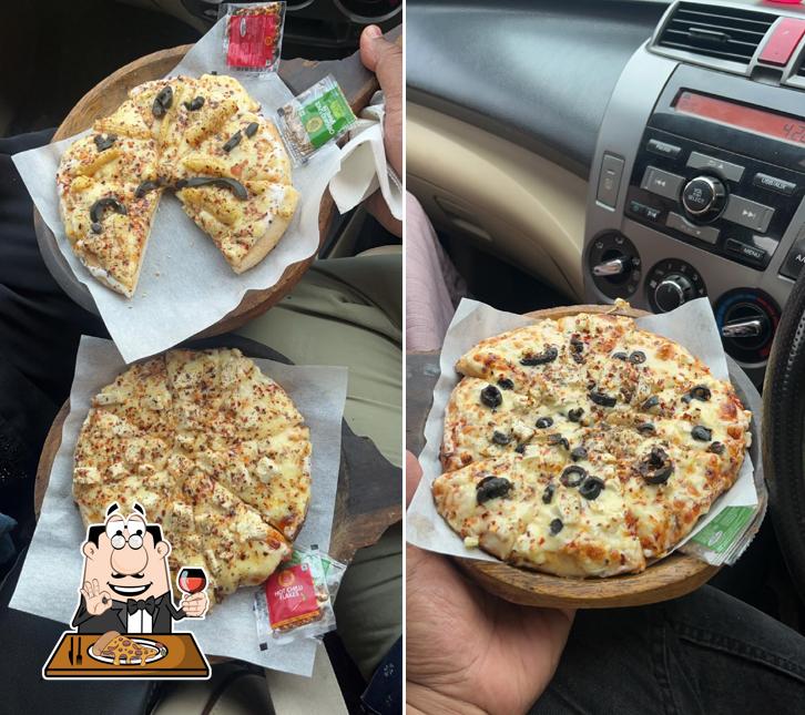 Pick pizza at Chai-Way Tea