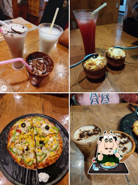 Food at CHAI SUTTA BAR KANCHRAPARA