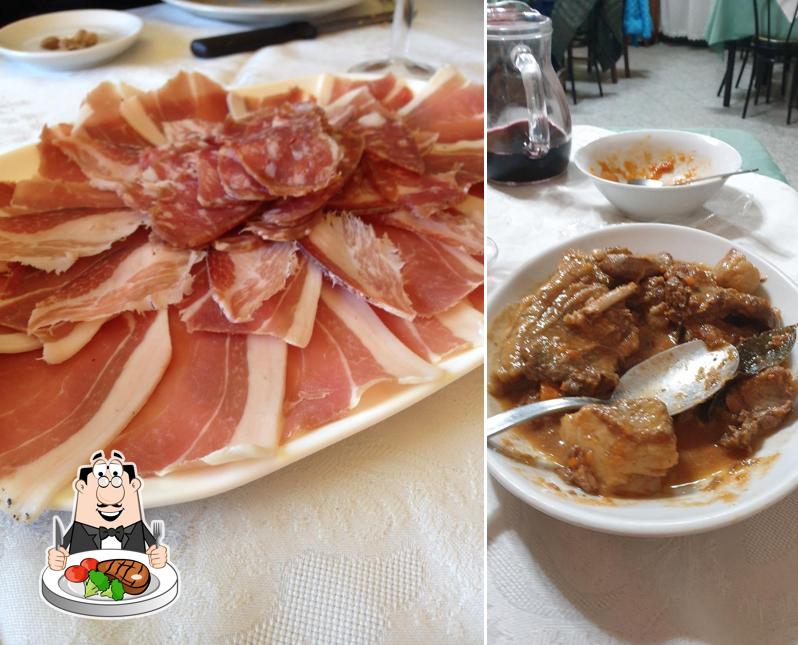 Scegli i un pasto a base di carne a Bar Degli Amici