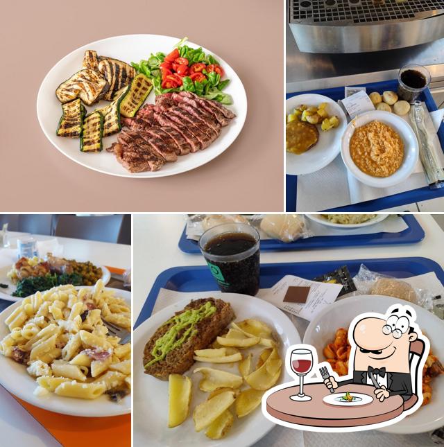 Cibo al Ristorante Self-Service Selfy