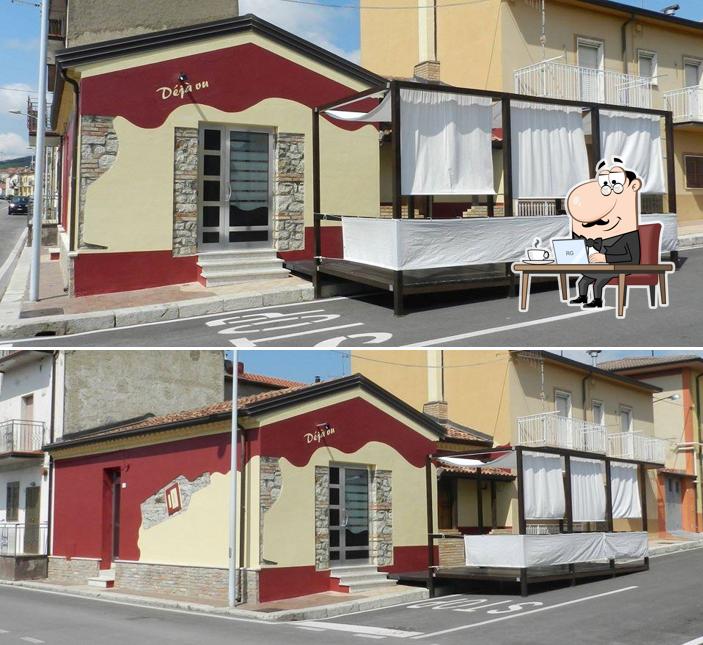 Siediti a un tavolo di Déjà vu - Aquilonia