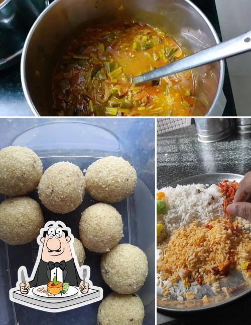 Food at Sri Raghavendra Andhra Mess