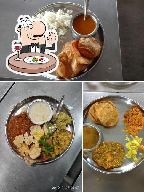 Food at Trimandir Bhojanshala (Unodary)