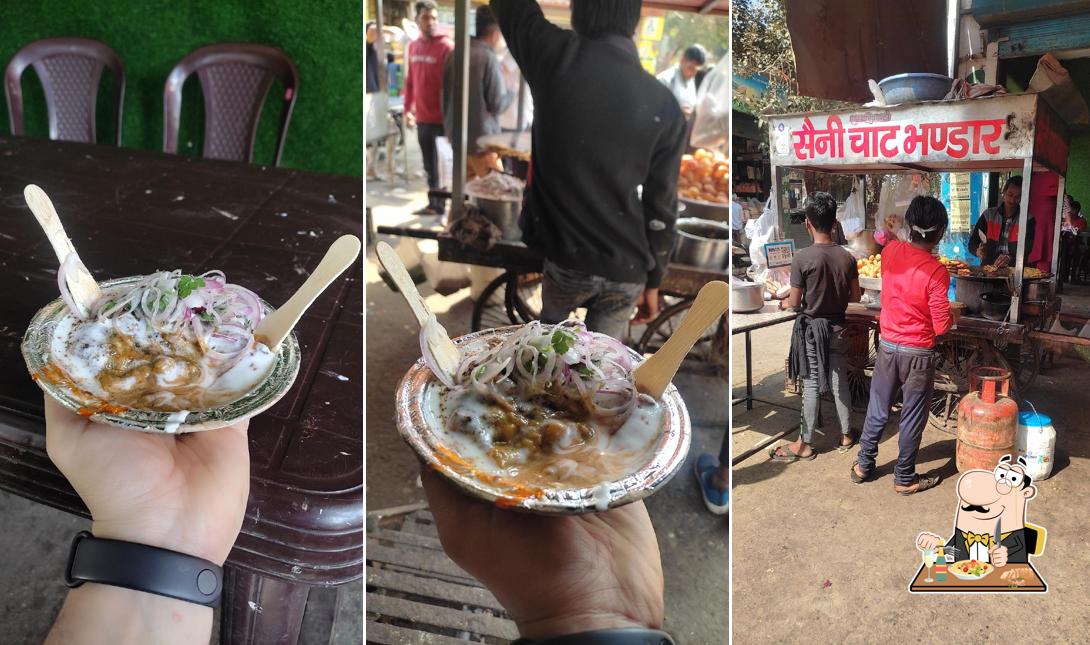 Food at Saini Chat Bhandar