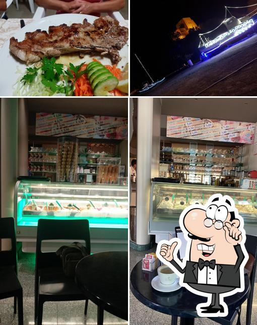 Dai un'occhiata agli interni di Bar La Playa
