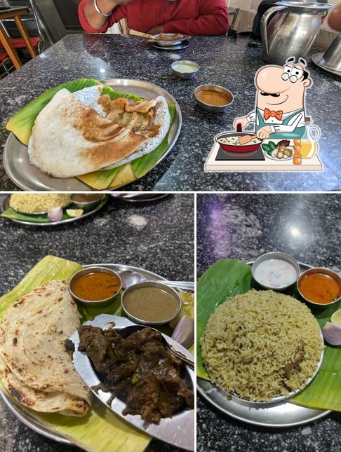Fried rice at Mayur Gowda Military Hotel
