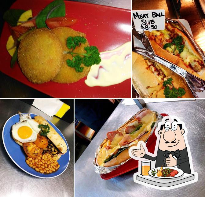 What's Cookin Cafe & Takeaway
