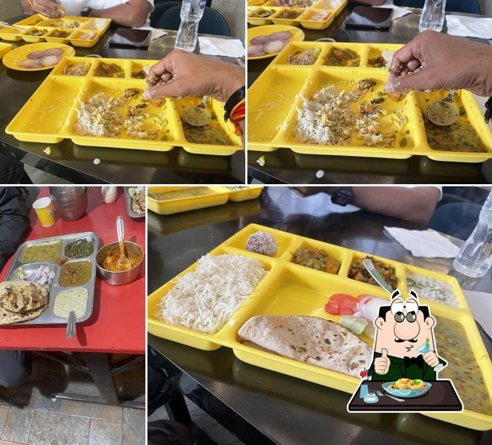 Meals at Baba Bhojnalaya
