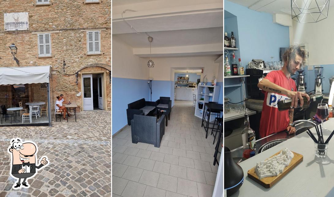 Siediti a un tavolo di Bar della Rocca