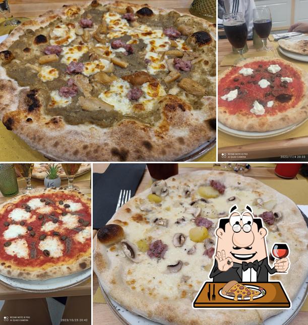 Scegli tra le svariate varianti di pizza