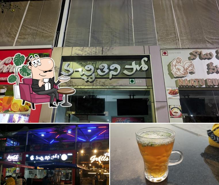 Check out the picture showing interior and food at Vachi Thini Po South Indian Tiffins