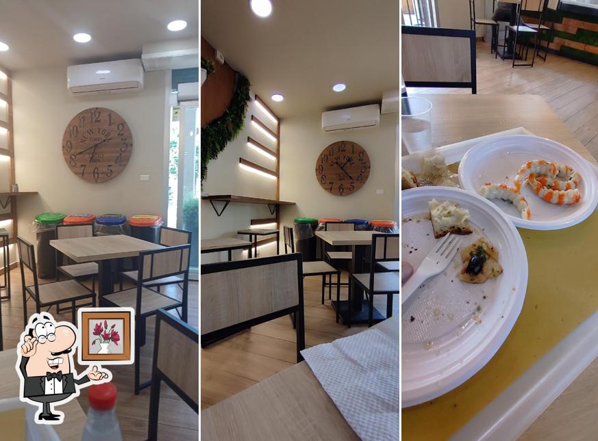 Siediti a un tavolo di Poll' Art