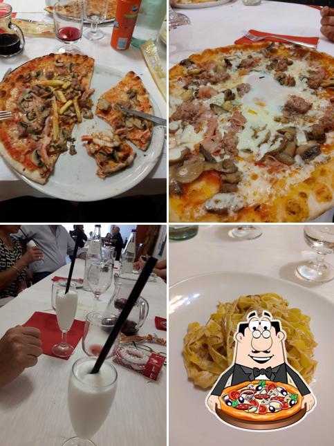 Scegli una pizza a Ristorante Pizzeria Da Paola - CHIUSO