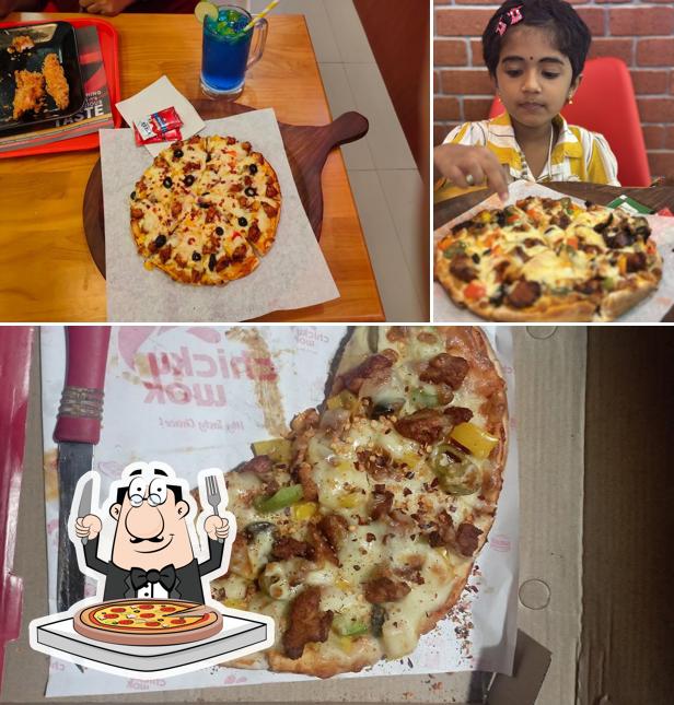 Pick pizza at Chickywok Varkala