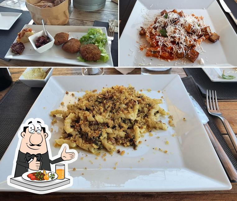Platti al Cibo Chiacchiere e Vino
