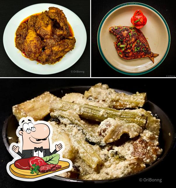 Meat dishes are served at OriBonng