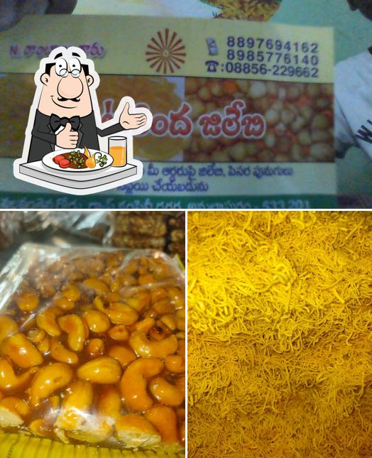 Food at Amalapuram Jilebi Chettukinda