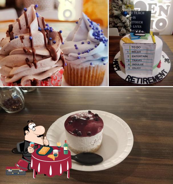 7th Heaven offers a selection of desserts