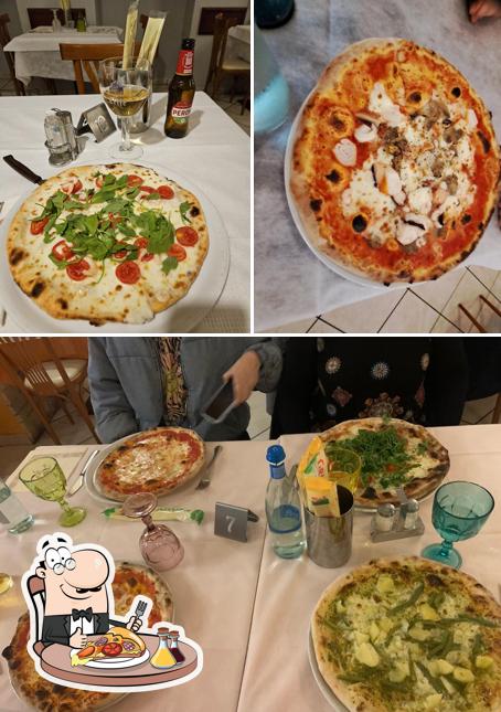A Ristorante Pizzeria Positano, puoi prenderti una bella pizza