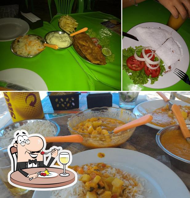 Comida em Restaurante Lua Cheia
