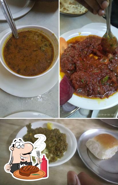 Pick meat meals at Azad Restaurant