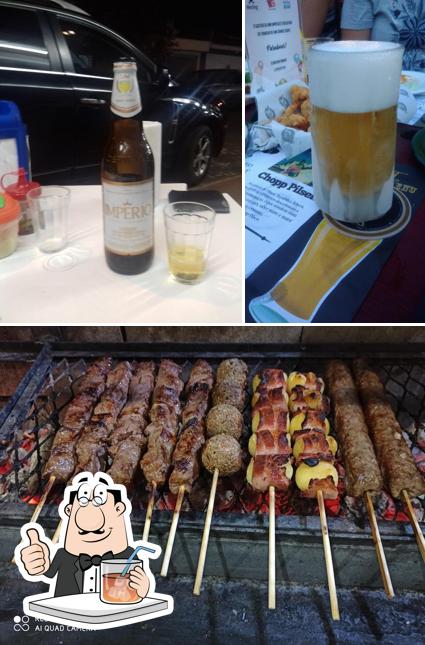 O Espeto dos Bancários se destaca pelo bebida e comida
