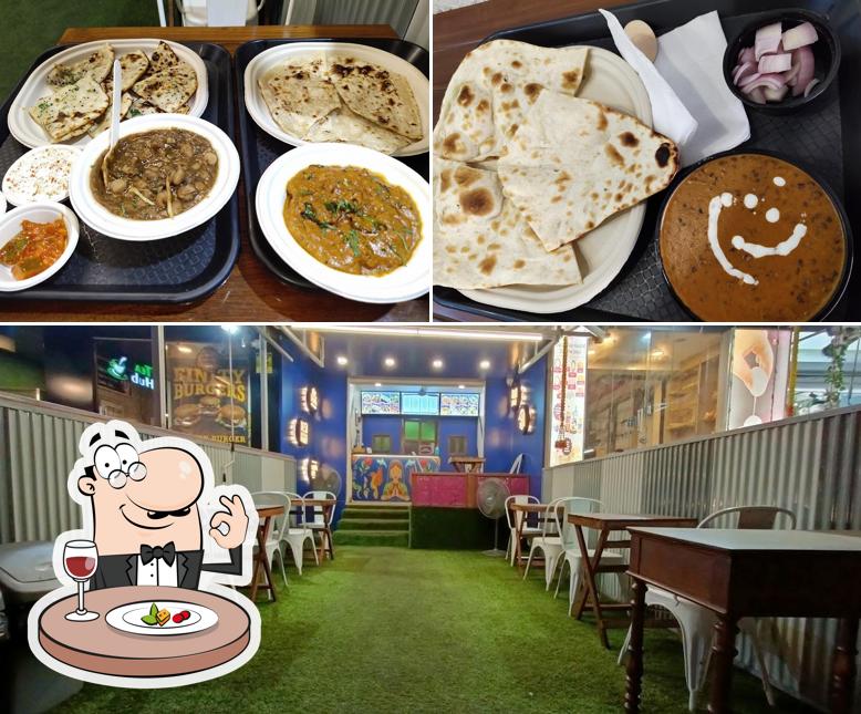 Food at Sadak Chaap