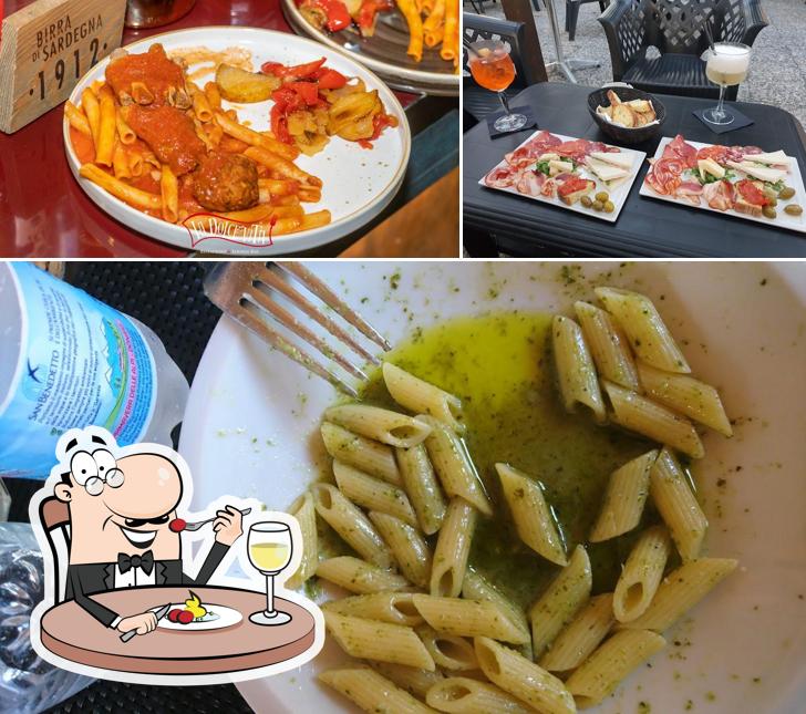 Platti al La Dolce Vita Restaurant e Lounge Bar