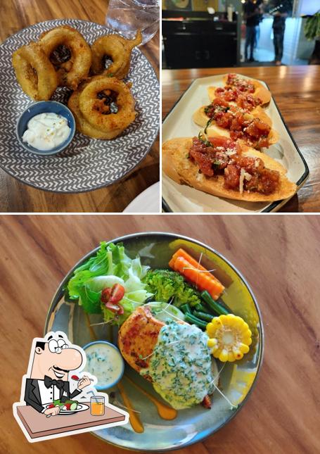 Food at CAHYO ~ garden cafe