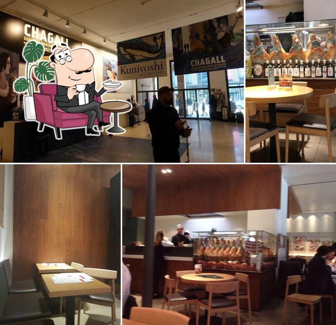 Dai un'occhiata agli interni di Panino Giusto