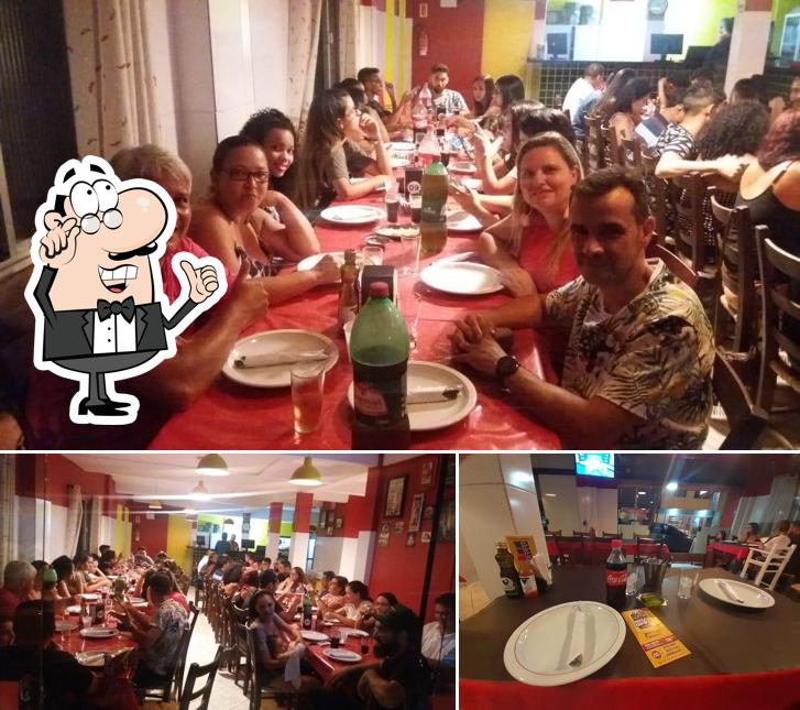 O interior do Pizza da Família