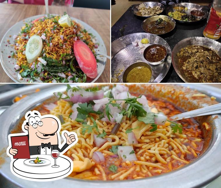Food at Jogeshwari Misal Zendewadi