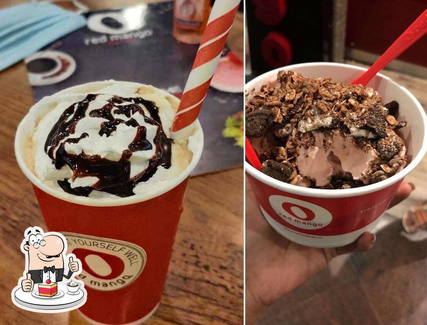 Red Mango serves a selection of desserts