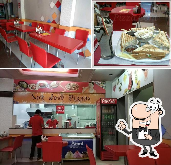 The interior of Pizza