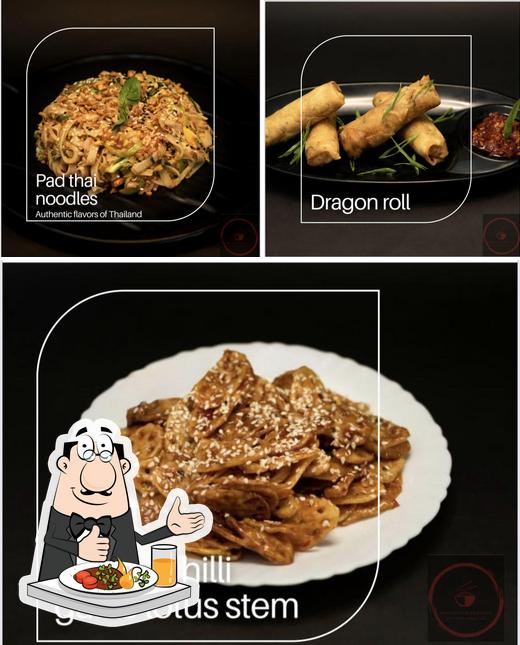 Food at Noodles and Curries