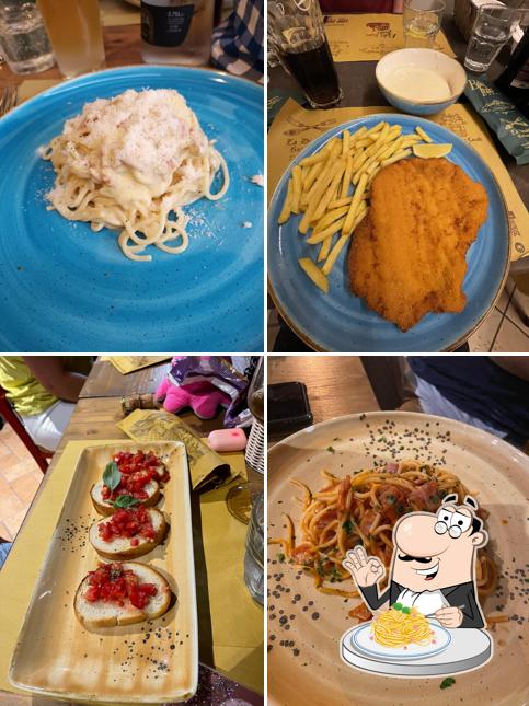 Spaghetti alla carbonara al Pizzeria Corte Riga