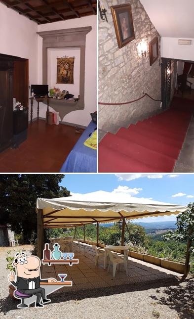 Ristorante Villa Le Capanne si caratterizza per la interni e esterno