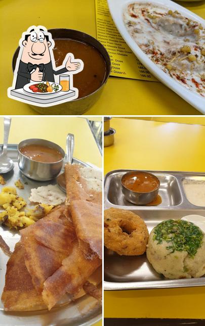 Food at Udupi Café Bangalore Idli