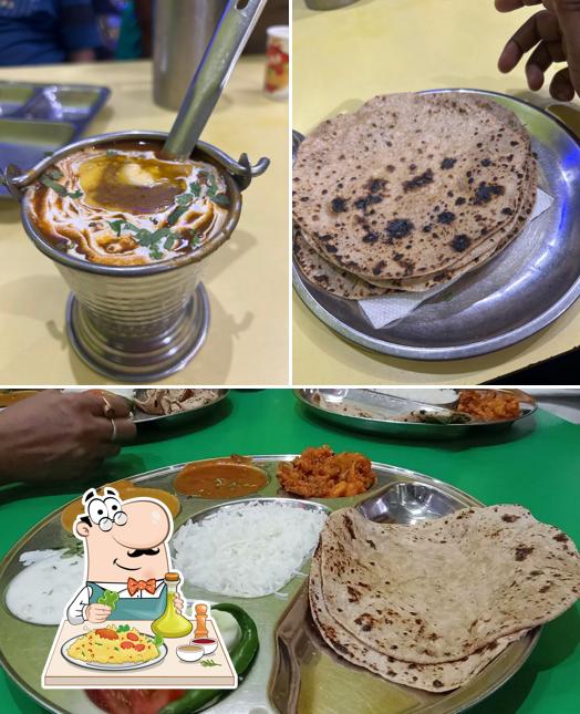 Meals at Kanha Di Punjabi Rasoi