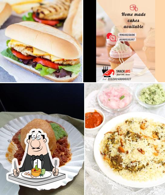 Food at Snackups foodies