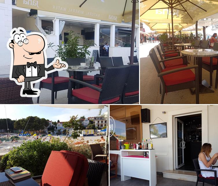 Siediti a un tavolo di Caffe Bar Vlaho