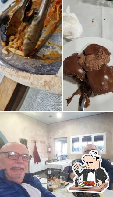 Tra le varie cose da Pizzeria Il Veliero si possono trovare la cibo e bevanda