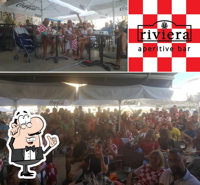 Gli interni di Riviera aperitive summer bar Rovinj