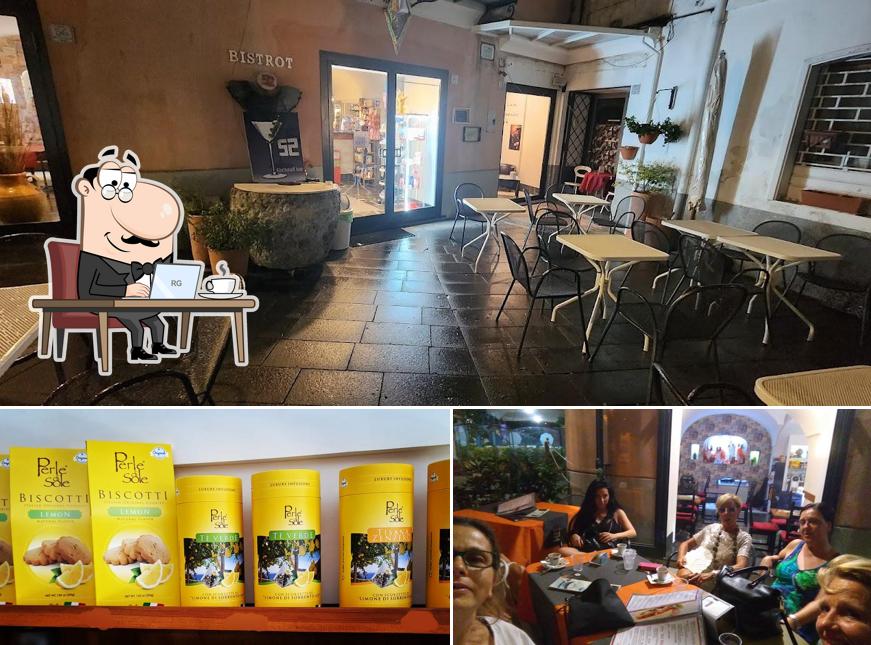 La immagine di interni e cibo da Bistrot 52
